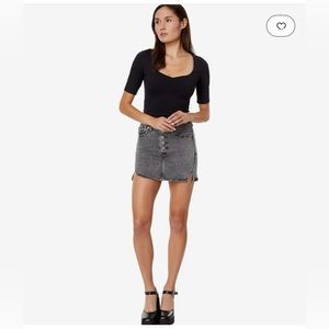 Levi’s twisted Icon black denim button fly mini skirt size 32